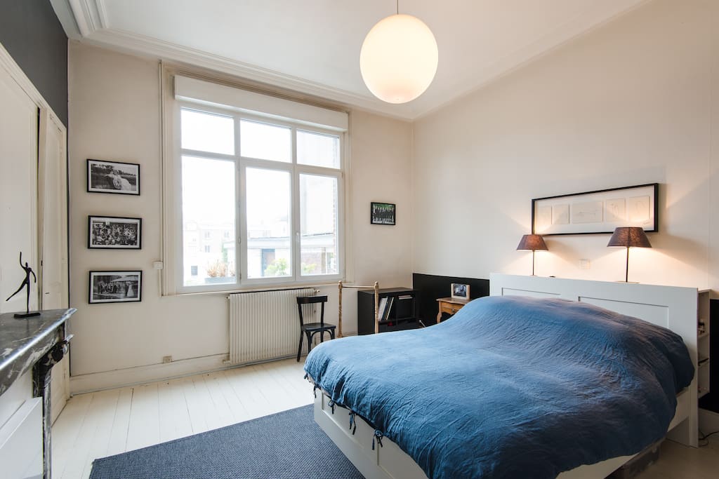 Chambre spacieuse et claire
/
Spacious & bright room