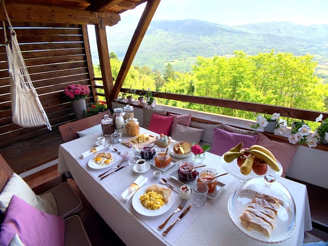 Charmantes Chaletzimmer und köstliches Frühstück