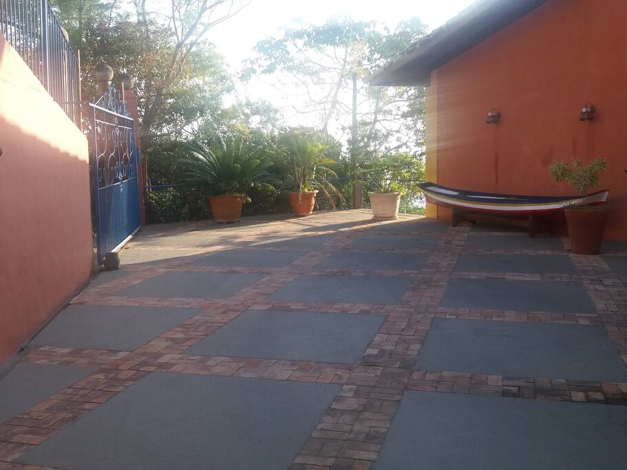 Pátio estacionamento
