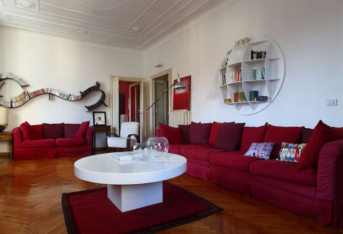 Grande casa d’epoca in Porta Venezia