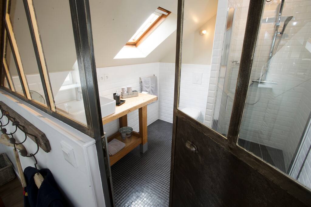 Salle de bain esprit indus