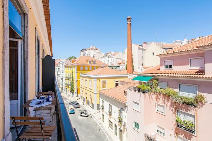 Modern Antique Boutique Duplex Rooftop Flat Lisbon