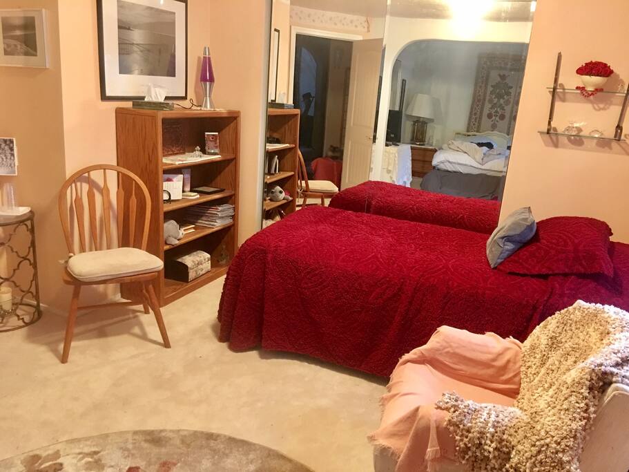 2nd bed - twin