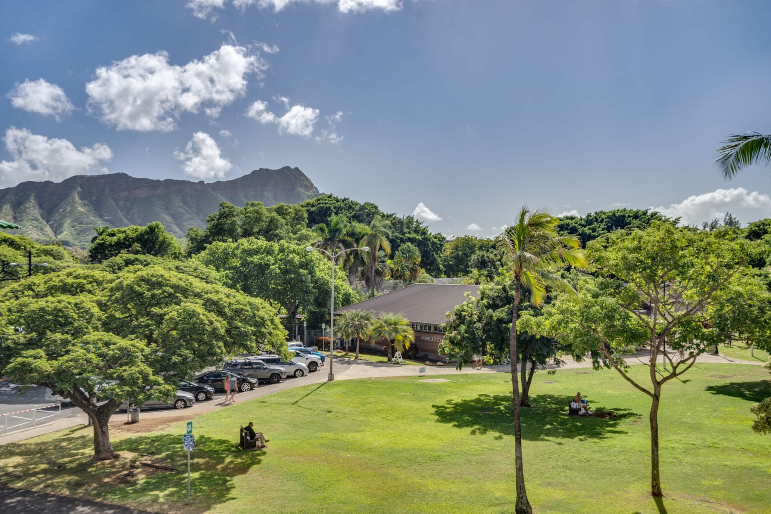 Waikiki Bungalow - Image 17