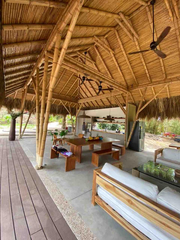Casa Paraíso. Architect´s House - Anapoima