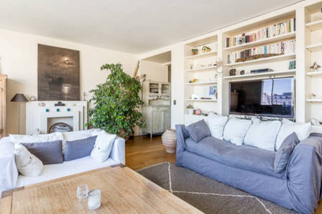 Living room with 2 sofas