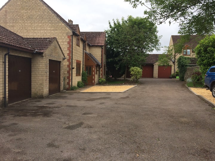 2 Cooks Close - Chippenham