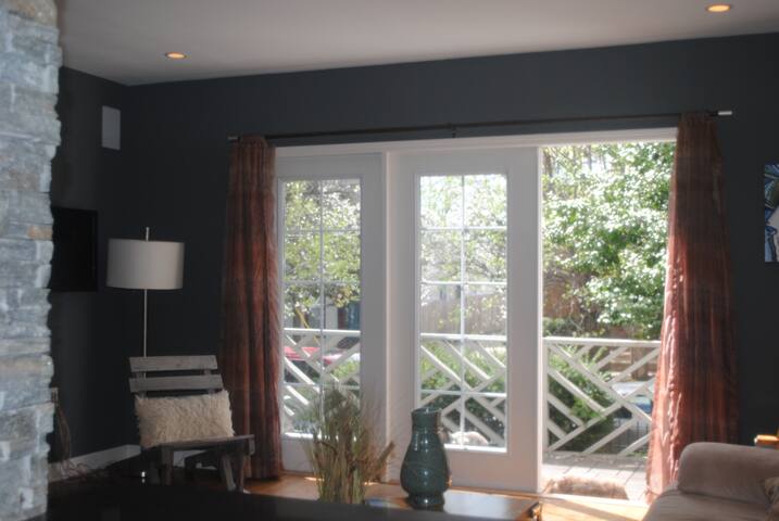 Modern Nulu Bungalow