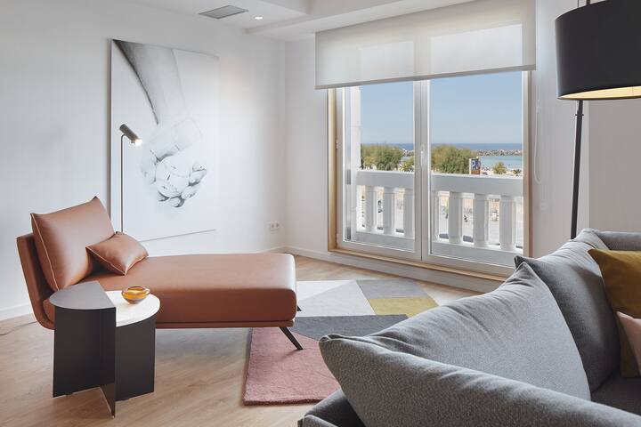 Jai Alai 54 by FeelFree Rentals gallery image 3