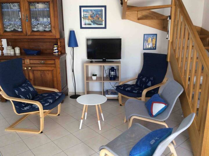 L'estran, Traditionnelle Maison De Pêcheur. - Paimpol
