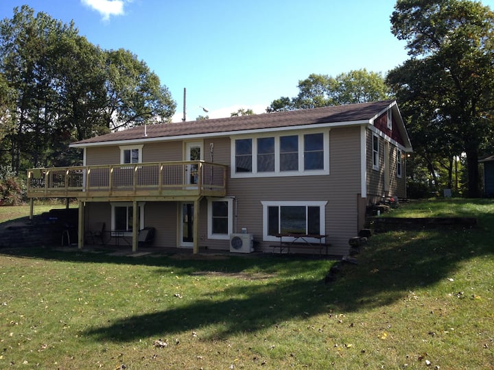 Beautiful White Sand Lake Home; Newly Remodeled