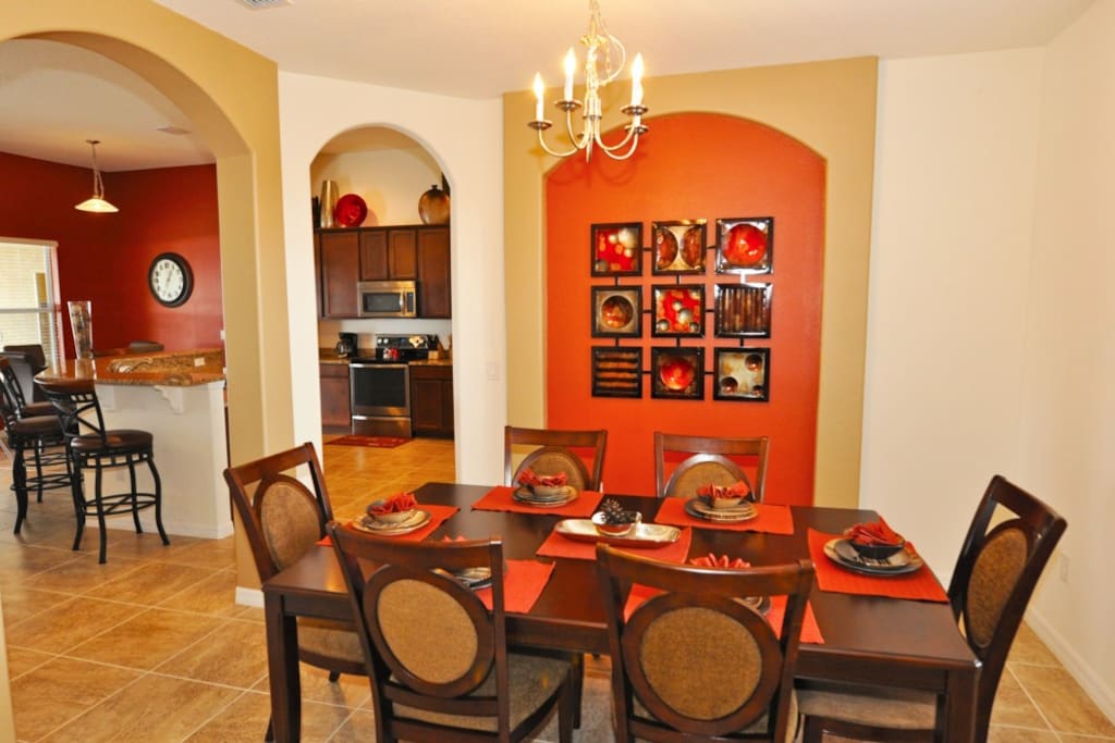 Chair, Furniture, Dining Room, Indoors, Room
