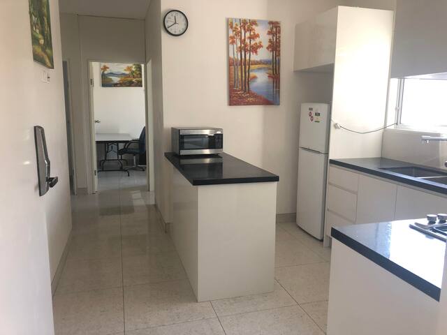 3 Bedroom Granny Flat 3 Mins To Eastwood Station 3 Bedrooms 1 Bathroom Tiny House In Eastwood Australia