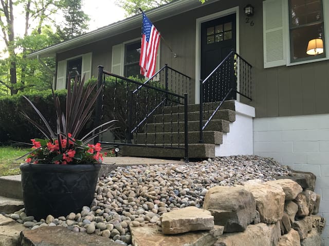 Great location. Newly renovated. Cozy ADK home.