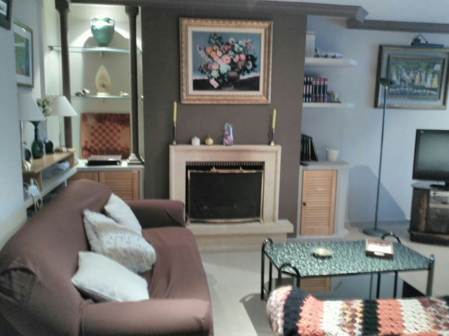 Salón zona chimenea