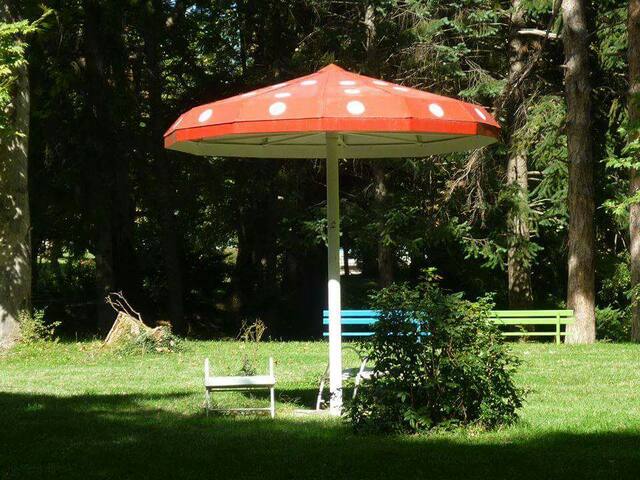 Watch Down Terrace HDQ