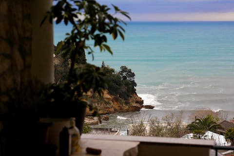 Magnificent sunny studio wit Sea View+Balcony, S2