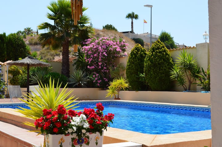 Villa With Private Pool And Seclude gardens