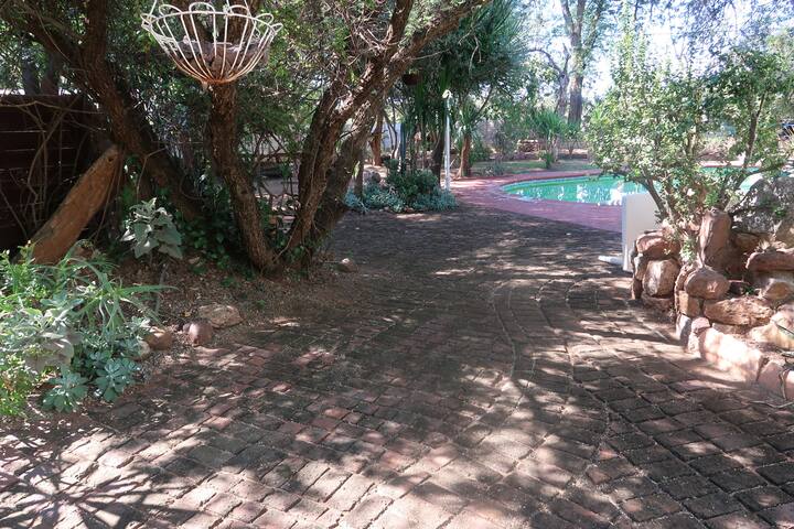 Nature in the city 【 OFFICIAL 】 Guesthouse in Gaborone, Botswana (1  Bedroom, 1 Bathroom)