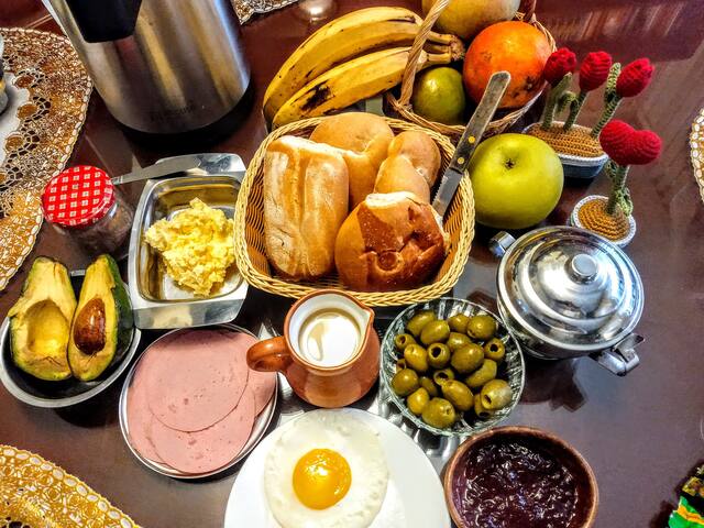 Plantas Luz!  (Near to Historic Center)