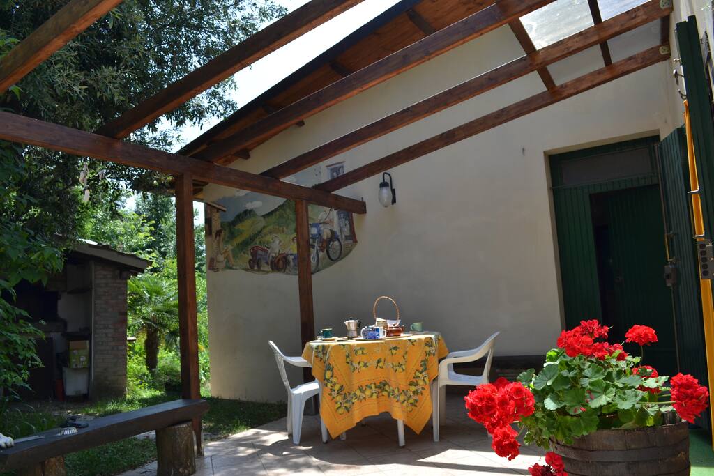 Il patio per la prima colazione