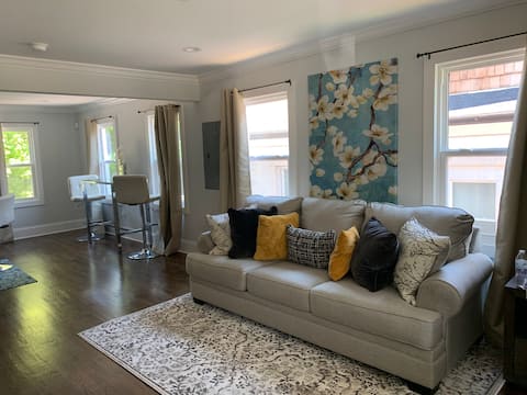 Top Airbnb: ATLANTA Skyline in Washington Park