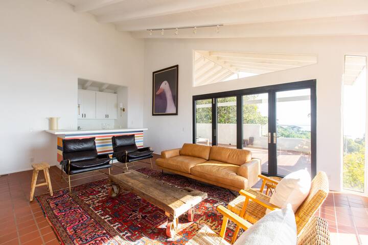 Panoramic View, 7 bdrm Gated Villa, Tennis Court gallery image 2