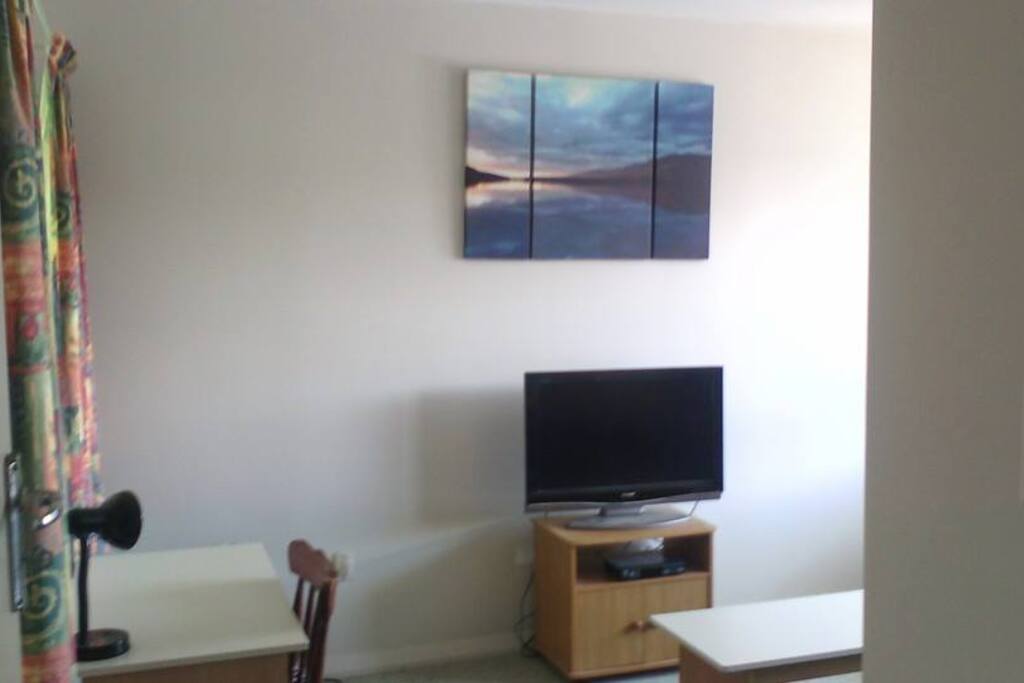 Private guest lounge