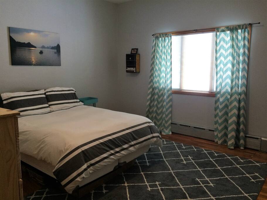 Comfortable Queen Bed