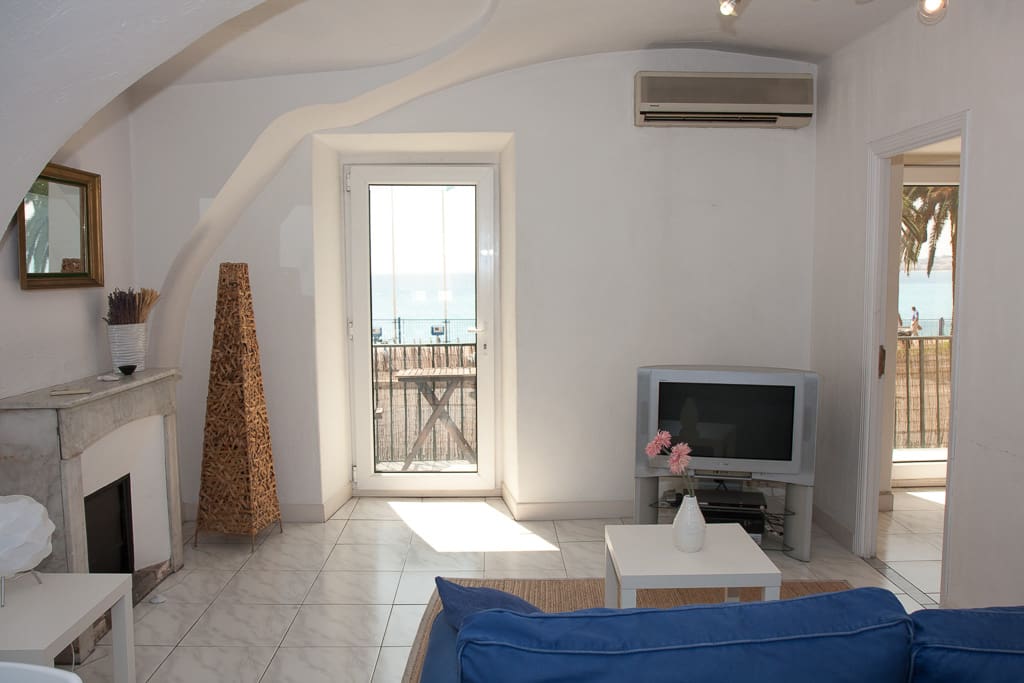 Vaulted ceiling
