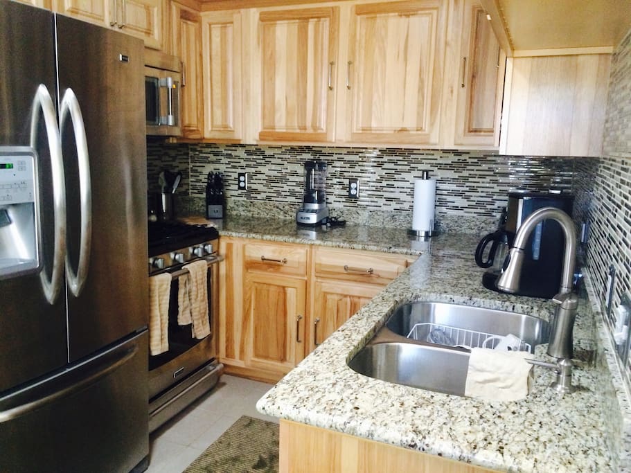 Beautiful, full functioning kitchen
