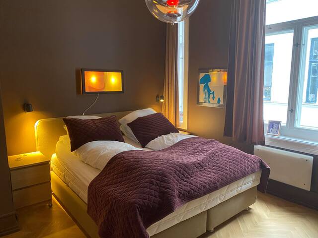 Stately, huge and luxury apartment gallery image 5