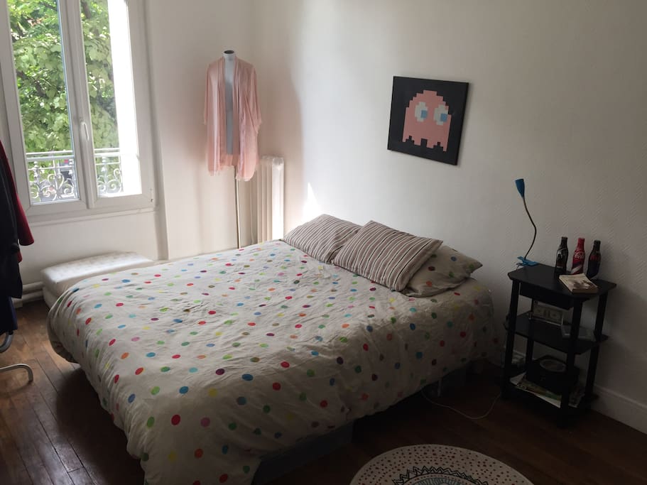 Chambre/ Bedroom
