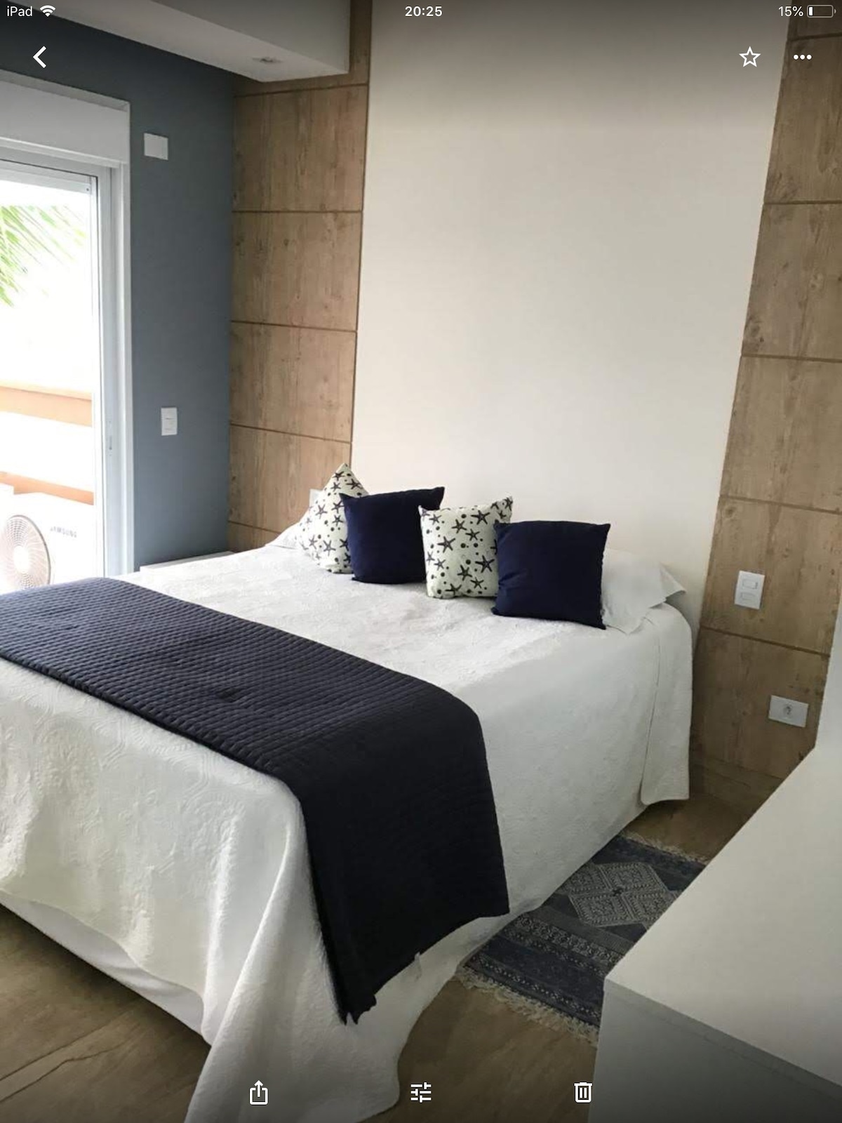 جناح رئيسي على شاطئ البحر