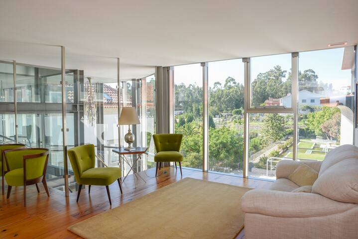 Sundial, Gardens & Suites – leisure or business gallery image 2