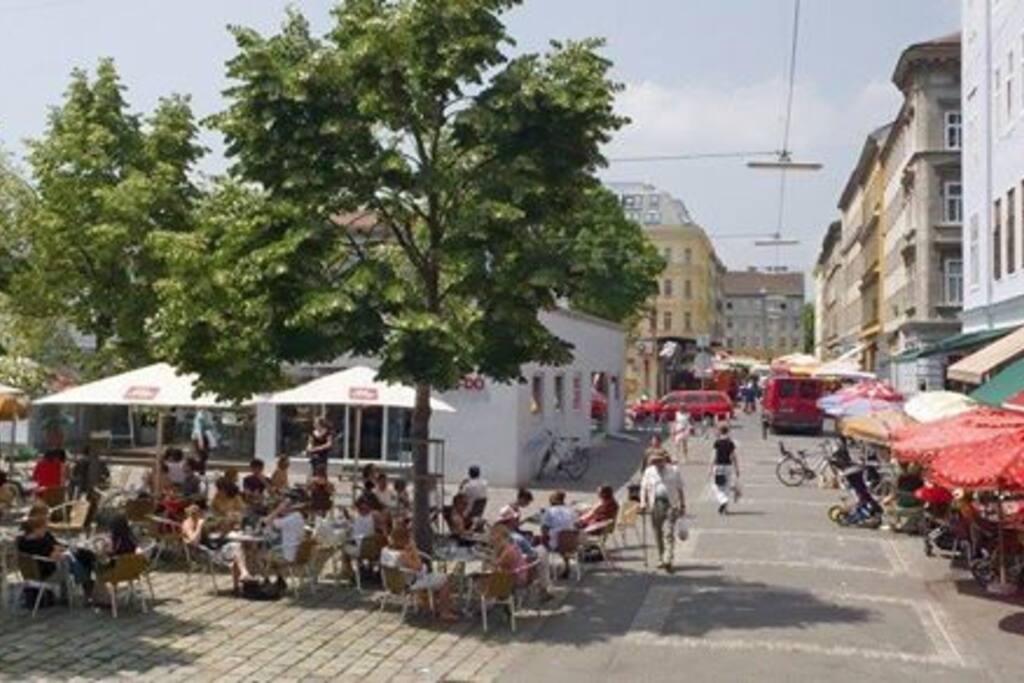 typical yppenplatz-flair