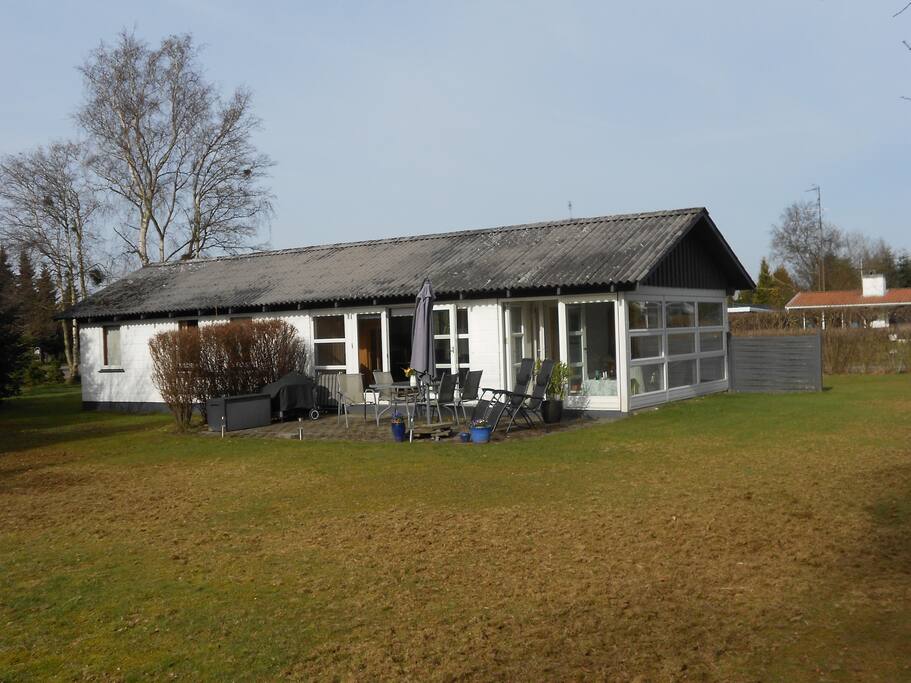 Udgang fra udestue og stue