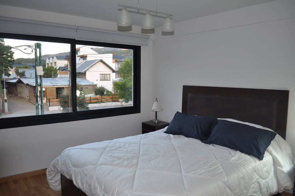 Main bedroom view/ Vista del dormitorio principal