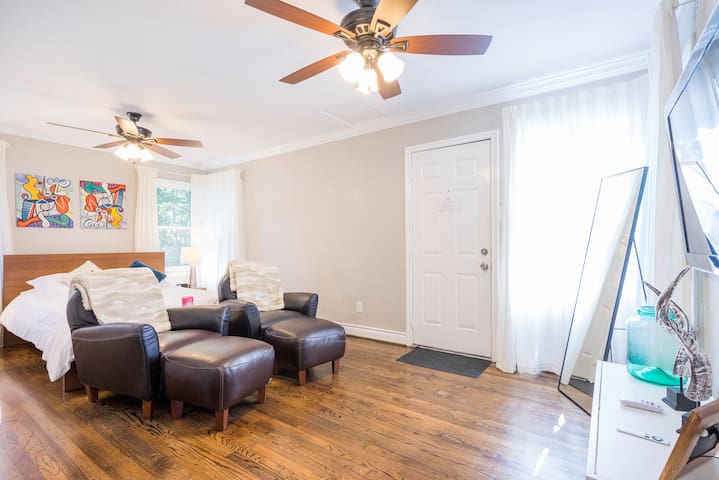 500 Houston Vacation Rentals Places To Stay Airbnb
