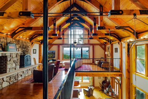 Brush Mountain Lodge - Timber Frame Lodge w/ Views
