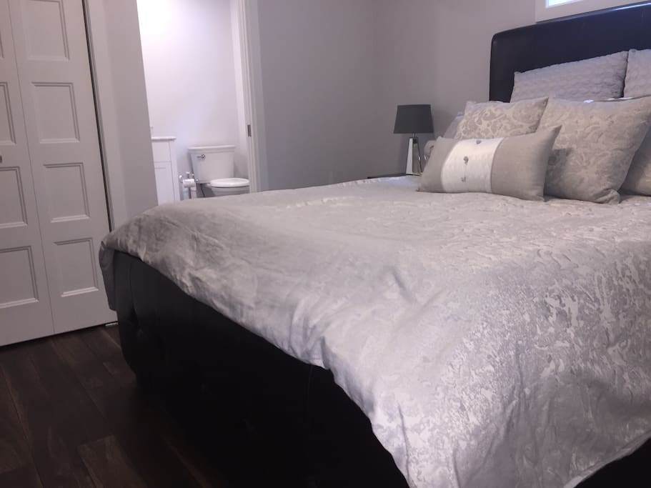Connecting bathroom