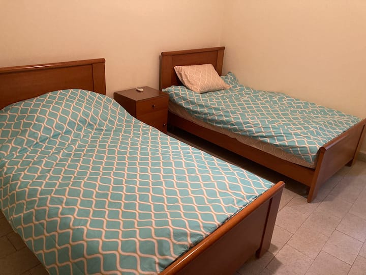 两张床房（宽120厘米）