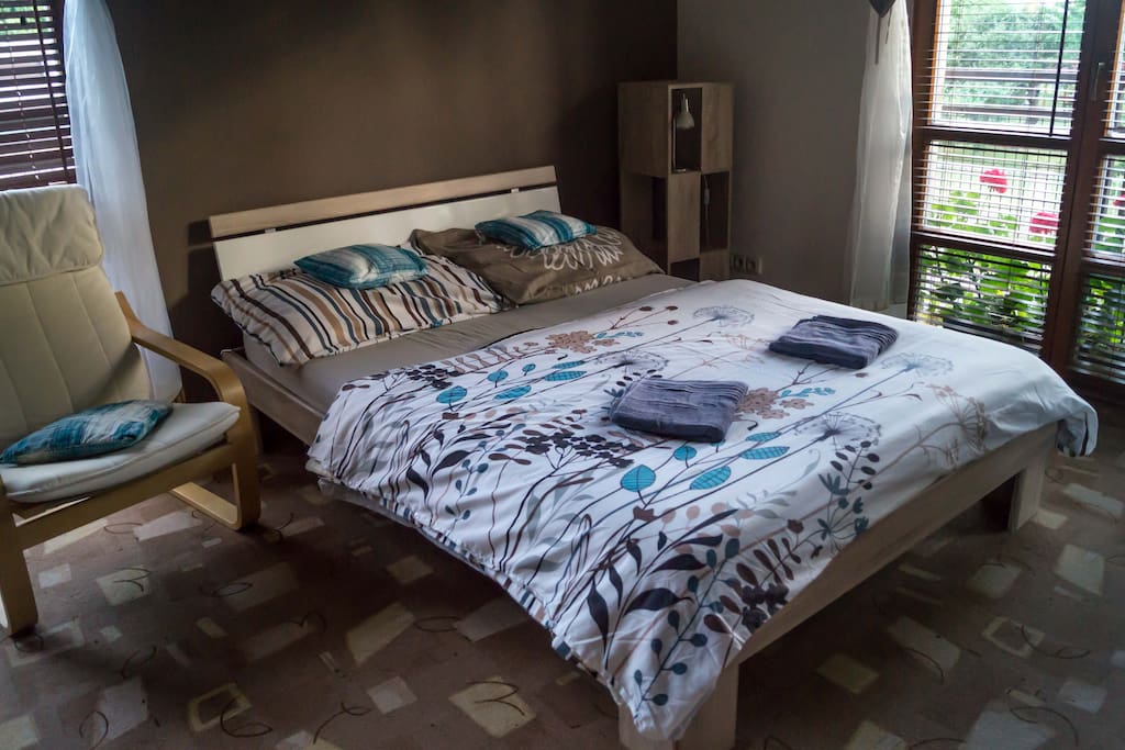 Comfortable double bedroom suite for the pairs.