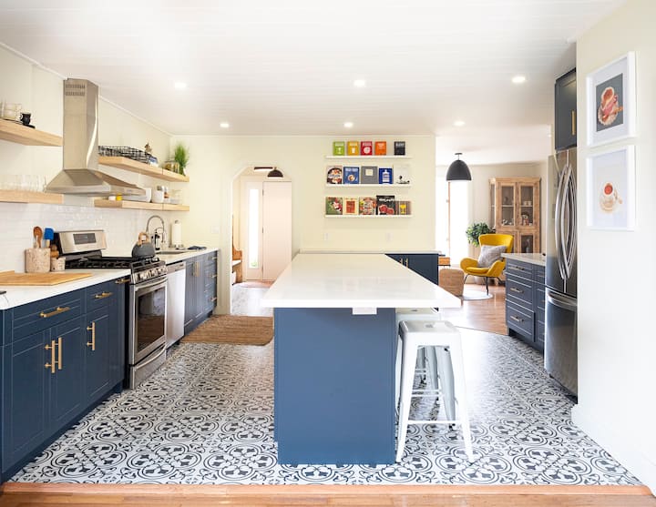 10 Best Airbnbs With Pool In Prince Edward County, Canada Updated