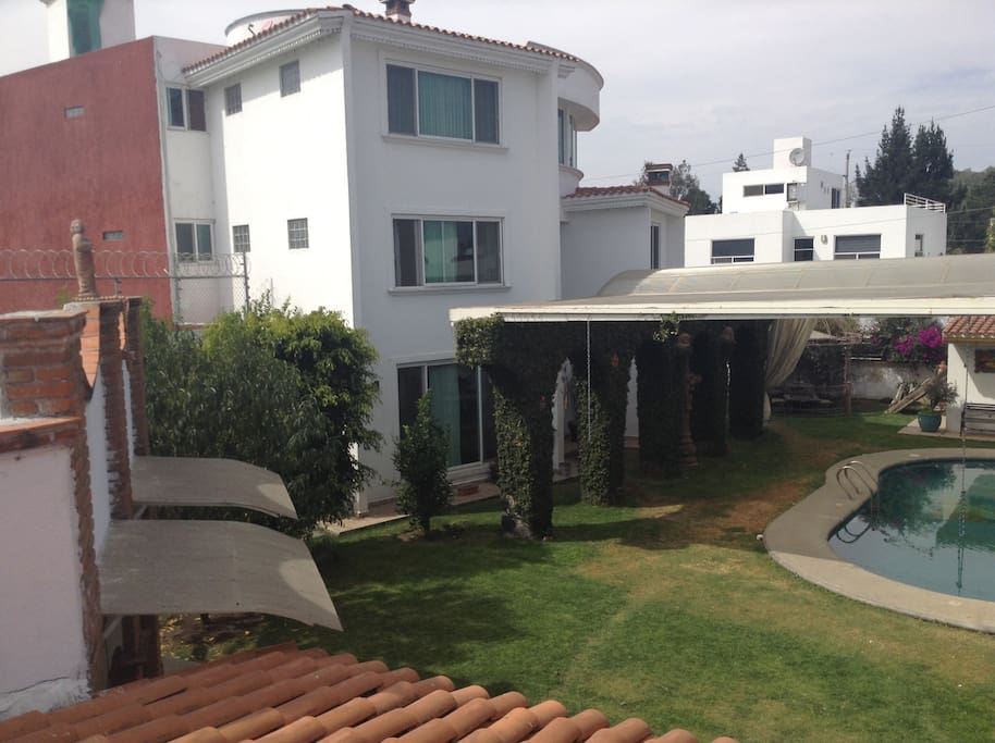 amplio jardin