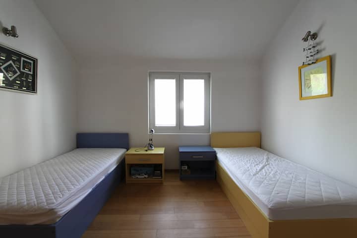 Bedroom 4 - 2 single beds, fitted wardrobe