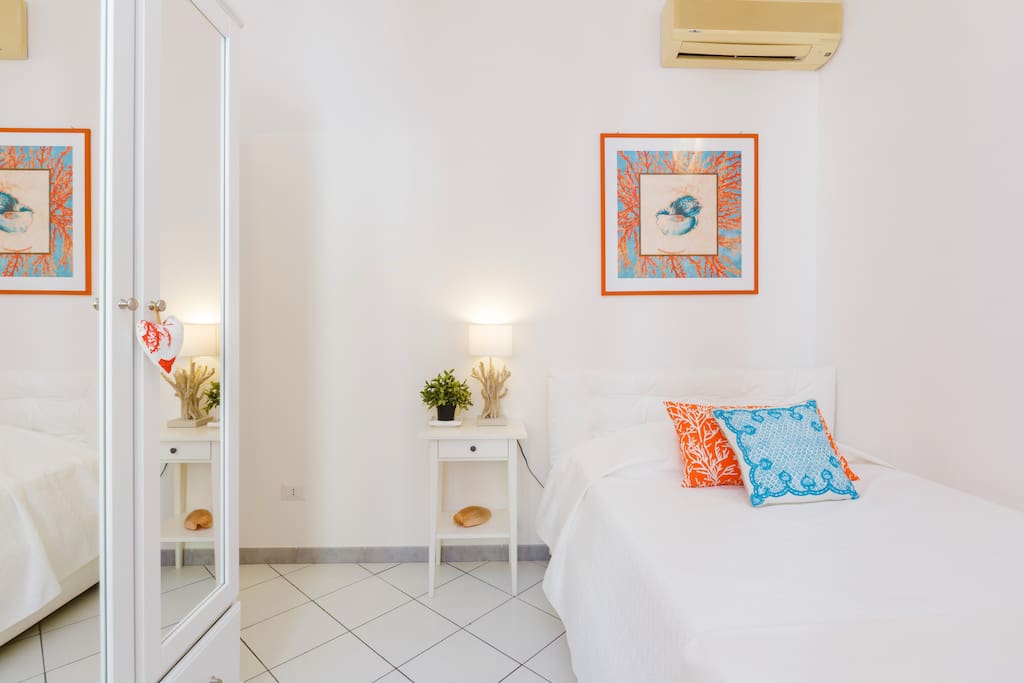 the single room (can be a double adding an extra sofa-bed)