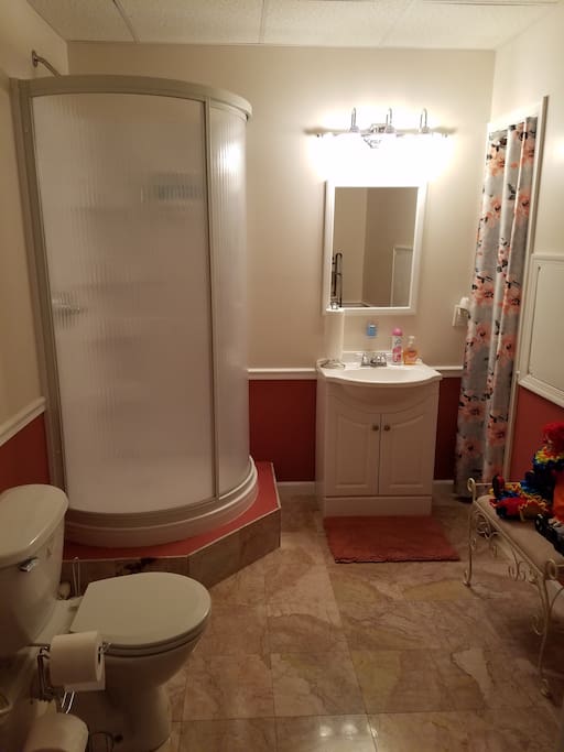 Full Bathroom