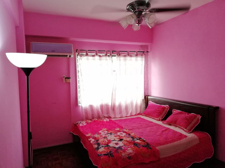 Master Bedroom 1, private Bathroom