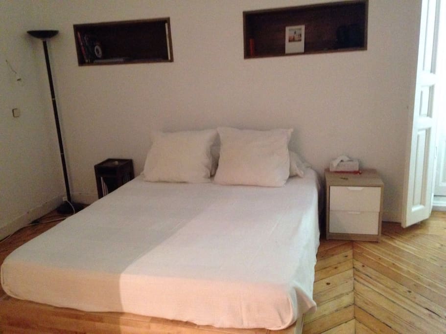 double bed room with in suite full batroom